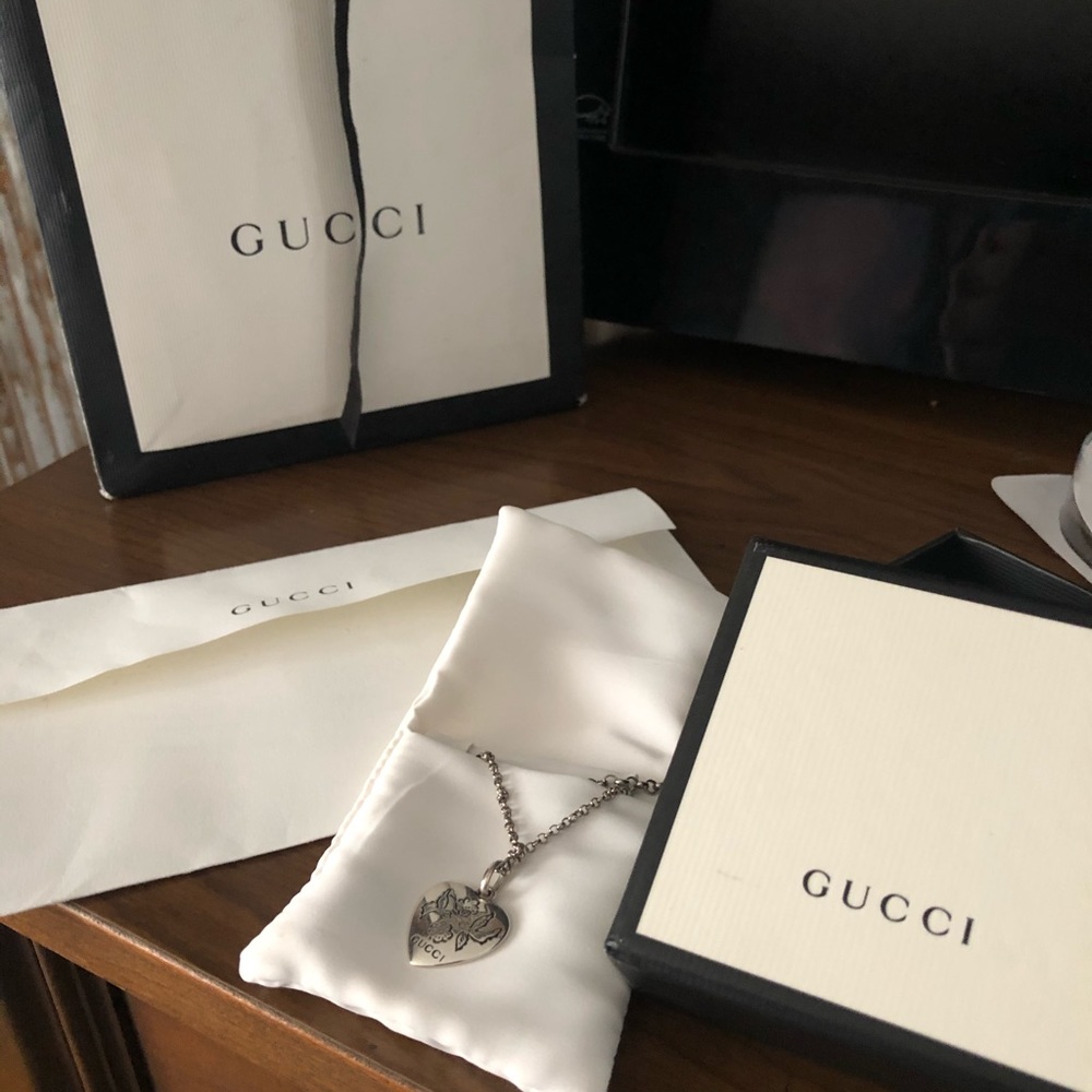 Gucci necklace